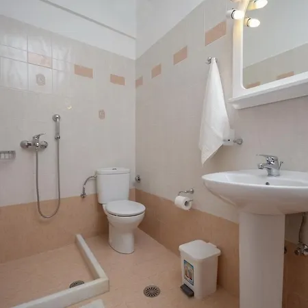 Margaritis Apartment *